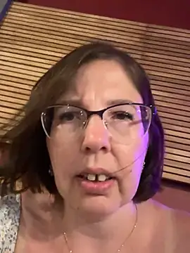 Snapshot of B_Bonya_m chatting on 02.07.25 B Bonya m online show from 02.07.25