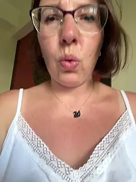 Snapshot of B_Bonya_m chatting on 02.14.25 B Bonya m online show from 02.14.25