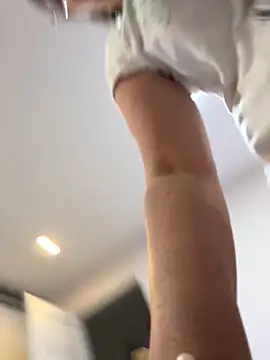 Snapshot of B_Bonya_m chatting on 03.01.25 B Bonya m online show from 03.01.25