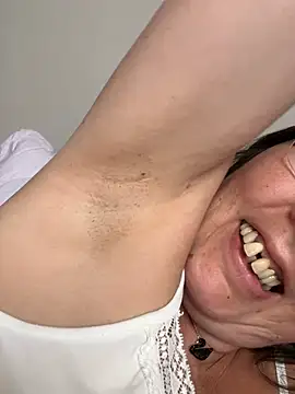 Snapshot of B_Bonya_m chatting on 03.03.25 B Bonya m online show from 03.03.25