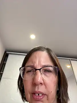 Snapshot of B_Bonya_m chatting on 03.06.25 B Bonya m online show from 03.06.25