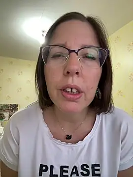 Snapshot of B_Bonya_m chatting on 03.15.25 B Bonya m online show from 03.15.25