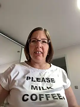 Snapshot of B_Bonya_m chatting on 03.19.25 B Bonya m online show from 03.19.25