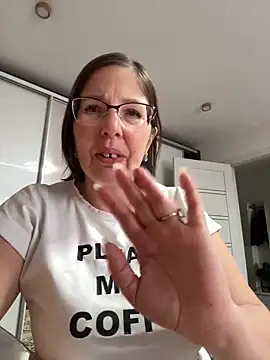 Snapshot of B_Bonya_m chatting on 03.20.25 B Bonya m online show from 03.20.25