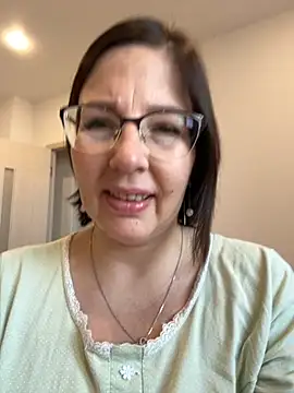 Snapshot of B_Bonya_m chatting on 09.18.25 B Bonya m online show from 09.18.25