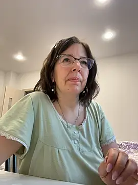 Snapshot of B_Bonya_m chatting on 11.03.25 B Bonya m online show from 11.03.25