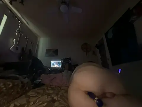 Snapshot of Johndoe2292 chatting on 10.31.25 Johndoe2292 online show from 10.31.25