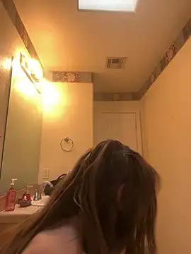 Snapshot of Johndoe2292 chatting on 11.22.25 Johndoe2292 online show from 11.22.25