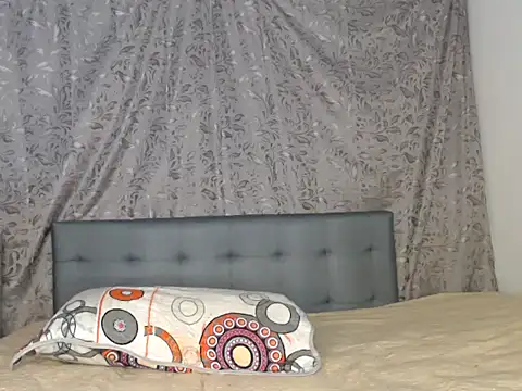 Soe Lara online show from 02.28.26