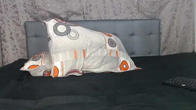 Soe Lara online show from 05.06.26