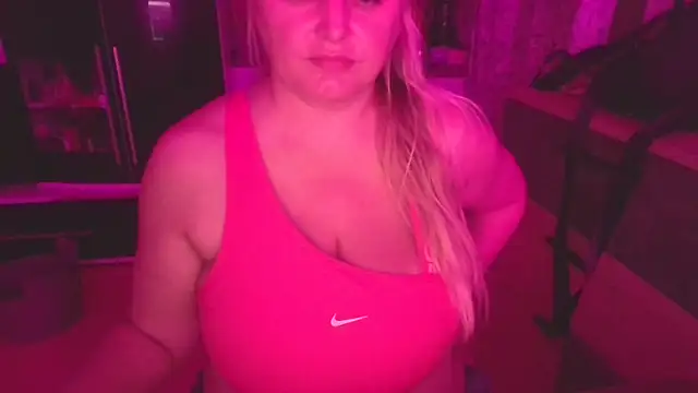 Snapshot of Meliss_Official9 chatting on 09.18.25 Meliss Official9 online show from 09.18.25