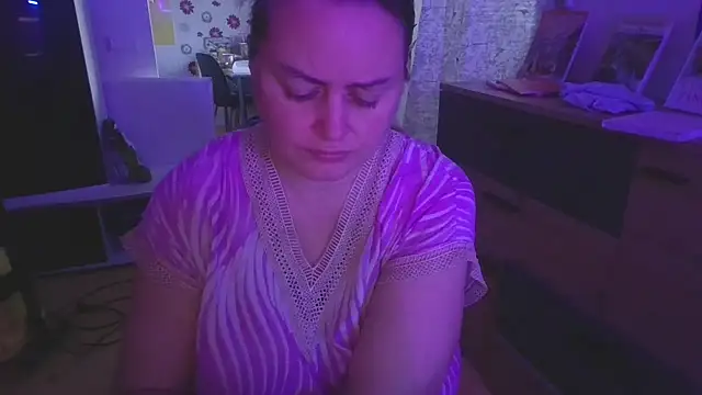 Snapshot of Meliss_Official9 chatting on 11.19.25 Meliss Official9 online show from 11.19.25