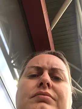 Snapshot of Meliss_Official9 chatting on 11.27.25 Meliss Official9 online show from 11.27.25