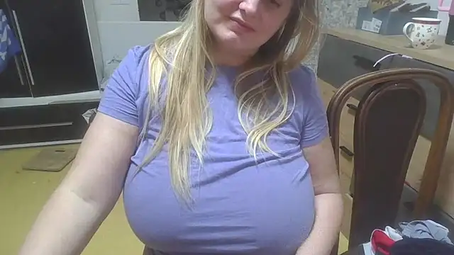 Snapshot of Meliss_Official9 chatting on 02.10.26 Meliss Official9 online show from 02.10.26