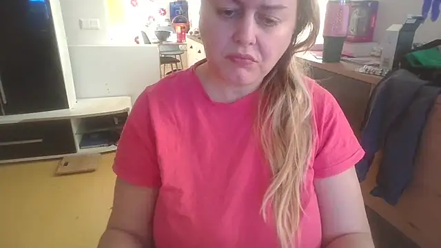 Snapshot of Meliss_Official9 chatting on 02.22.26 Meliss Official9 online show from 02.22.26