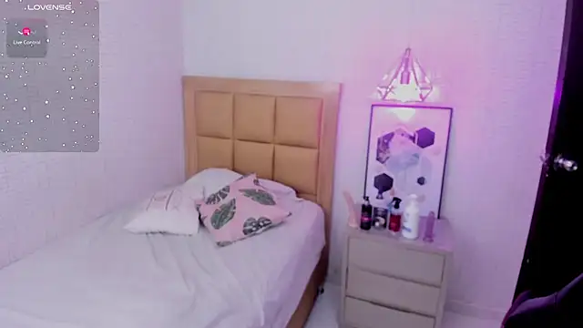 MAGNOLEROY online show from 01.29.25