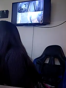 Snapshot of Catalehia_Milk chatting on 04.03.26 Catalehia Milk online show from 04.03.26