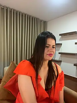 Snapshot of Alice_Biel chatting on 01.05.25 Alice Biel online show from 01.05.25