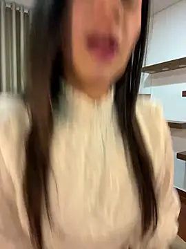 Snapshot of Alice_Biel chatting on 02.25.25 Alice Biel online show from 02.25.25