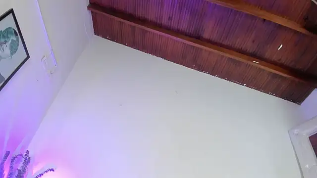 Sofi Vasquez online show from 12.10.24