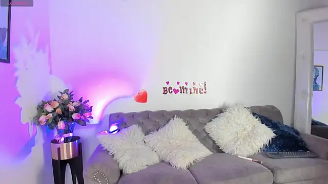 Sofi Vasquez online show from 02.12.25