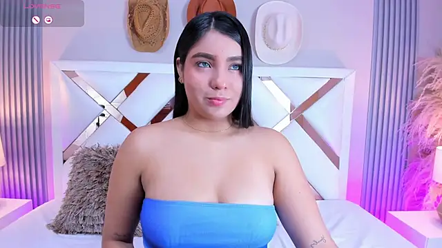 madeleine2112 online show from 02.15.25