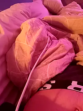 Snapshot of Fabio86semsimi chatting on 12.21.24 Fabio86semsimi online show from 12.21.24