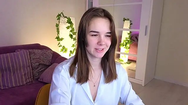 Snapshot of LindaRobertz chatting on 01.25.25 LindaRobertz online show from 01.25.25