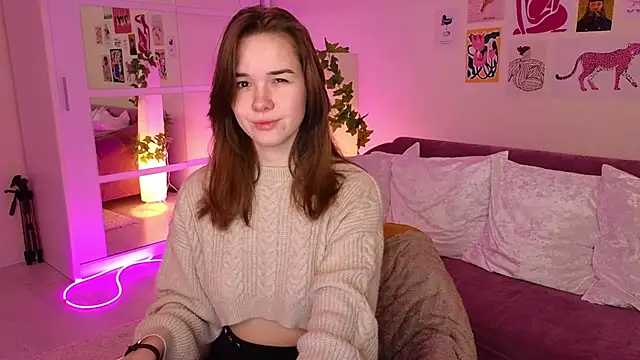 Snapshot of LindaRobertz chatting on 03.01.25 LindaRobertz online show from 03.01.25