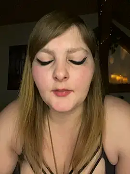 Snapshot of herz_steht_kopf90 chatting on 02.25.25 herz steht kopf90 online show from 02.25.25