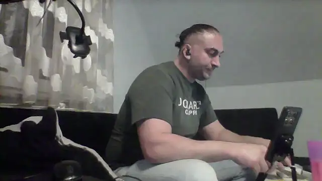 NewyorkDimi online show from 11.13.25