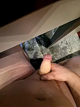 Snapshot of Warumnicht1980 chatting on 02.21.25 Warumnicht1980 online show from 02.21.25