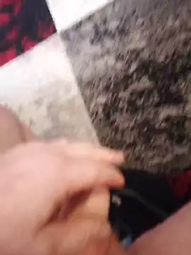 Snapshot of Warumnicht1980 chatting on 10.29.25 Warumnicht1980 online show from 10.29.25