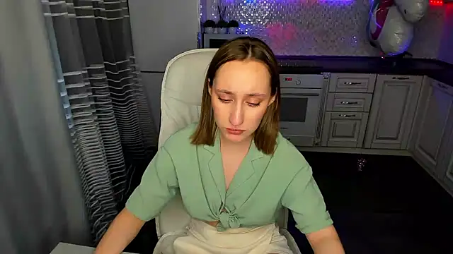 MelodyOfLovee online show from 01.28.25