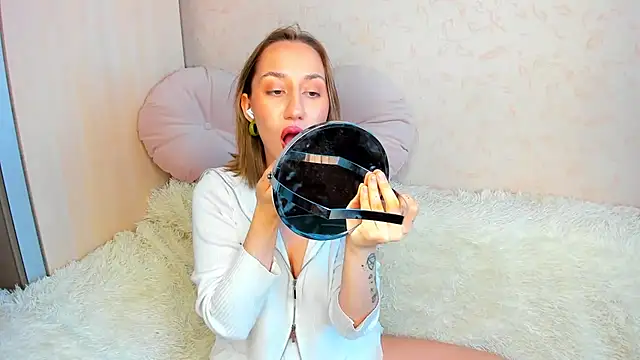 MelodyOfLovee online show from 09.14.25