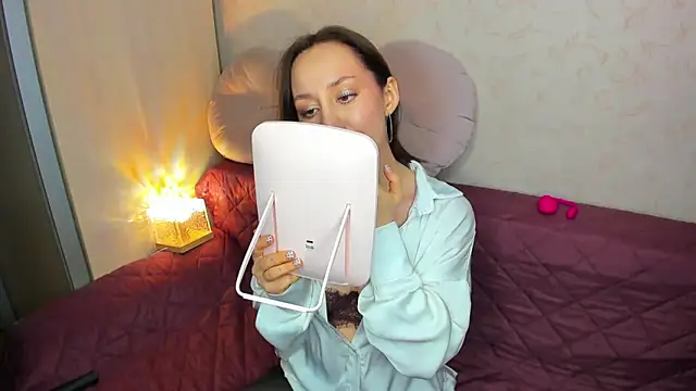 Snapshot of MelodyOfLovee chatting on 02.16.26 MelodyOfLovee online show from 02.16.26