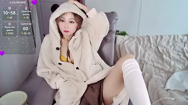 Xiaoyu-G online show from 03.02.25