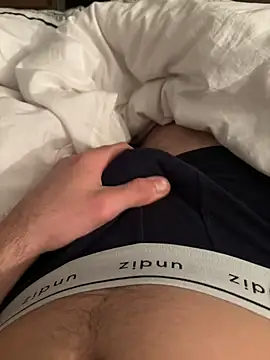 Snapshot of val6910 chatting on 01.16.25 val6910 online show from 01.16.25