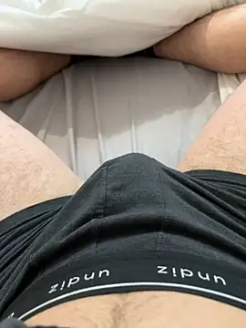 Snapshot of val6910 chatting on 03.20.25 val6910 online show from 03.20.25