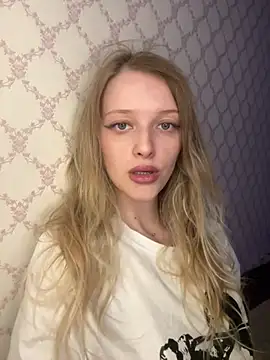 Evvie Summn1 online show from 04.21.26