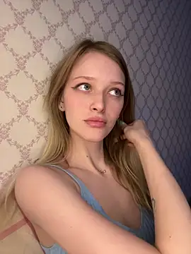 Evvie Summn1 online show from 04.25.26