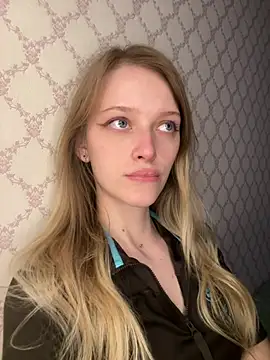 Evvie Summn1 online show from 04.26.26