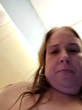 Snapshot of 023Longandjuicy chatting on 02.02.26 023Longandjuicy online show from 02.02.26