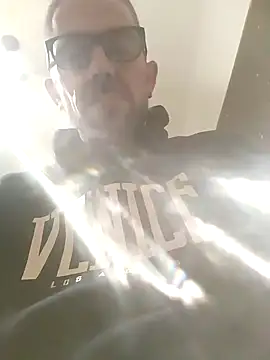 jonyfree1978 online show from 12.18.24