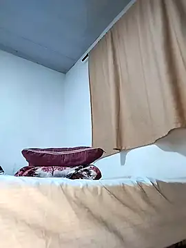 Zombra 42 online show from 11.18.25