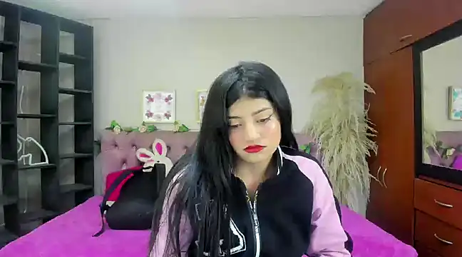 Lia Keen online show from 01.11.25