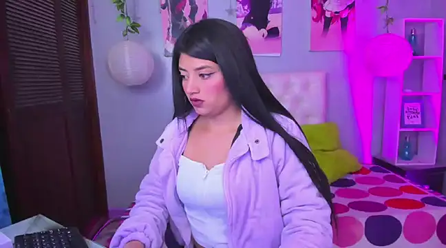 Lia Keen online show from 01.28.25