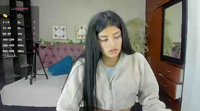 Lia Keen online show from 02.28.25