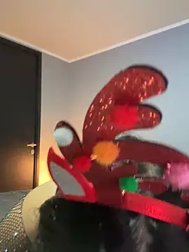 Snapshot of sc4ry_girl1 chatting on 12.05.24 sc4ry girl1 online show from 12.05.24