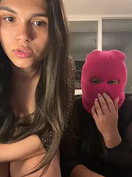 Snapshot of sc4ry_girl1 chatting on 02.17.25 sc4ry girl1 online show from 02.17.25